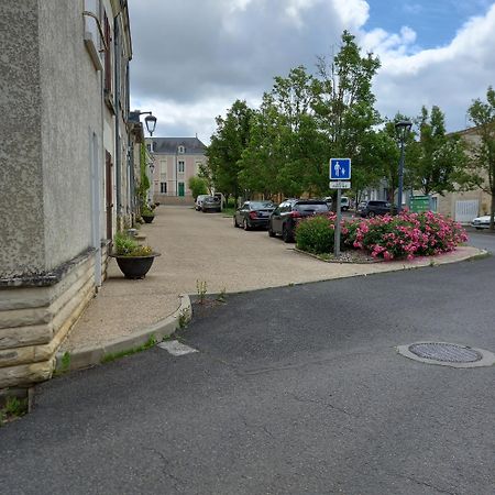 Une Chouette Maison Arcay  Buitenkant foto