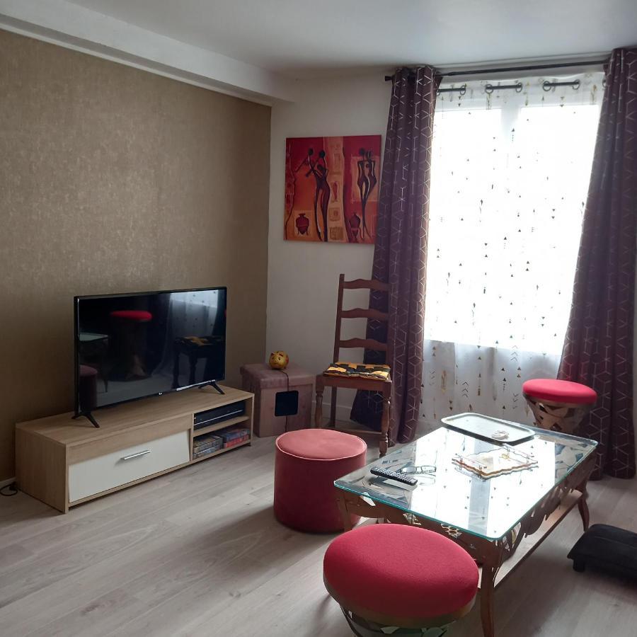Une Chouette Maison Arcay  Buitenkant foto